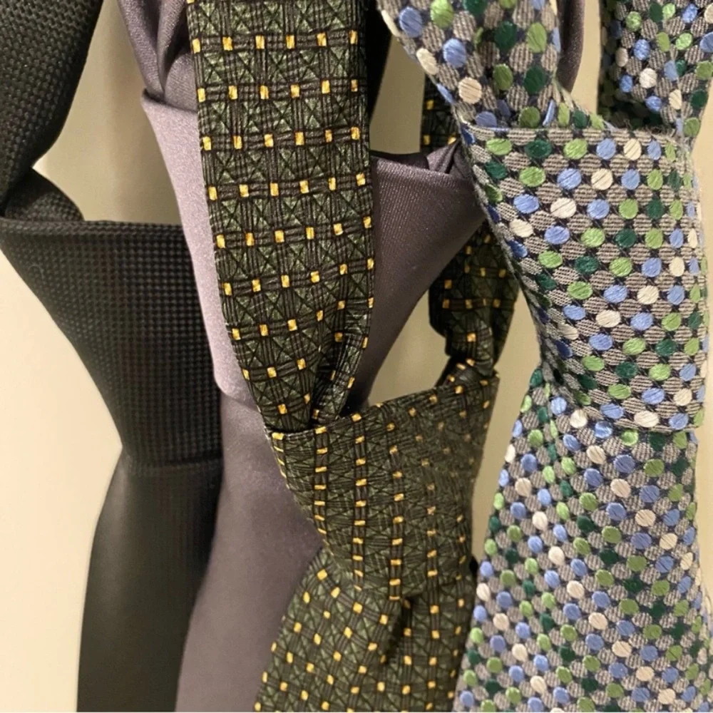 4 Designer Mens ties Calvin Klein Slim Fit -G. Beene -Nautica-Perry Ellis